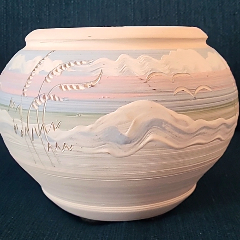 Vintage studio beach art pottery. Signed by Karla. Pastel colors on clay matte.